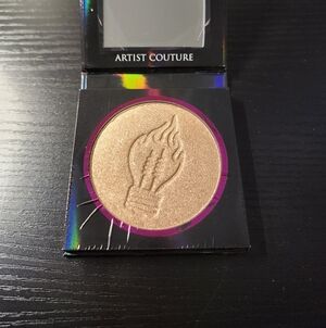 Artist Couture Gold Highlighter
